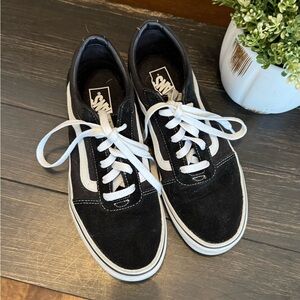 Vans Classic Black and White Low-Tops. Womens size 10.